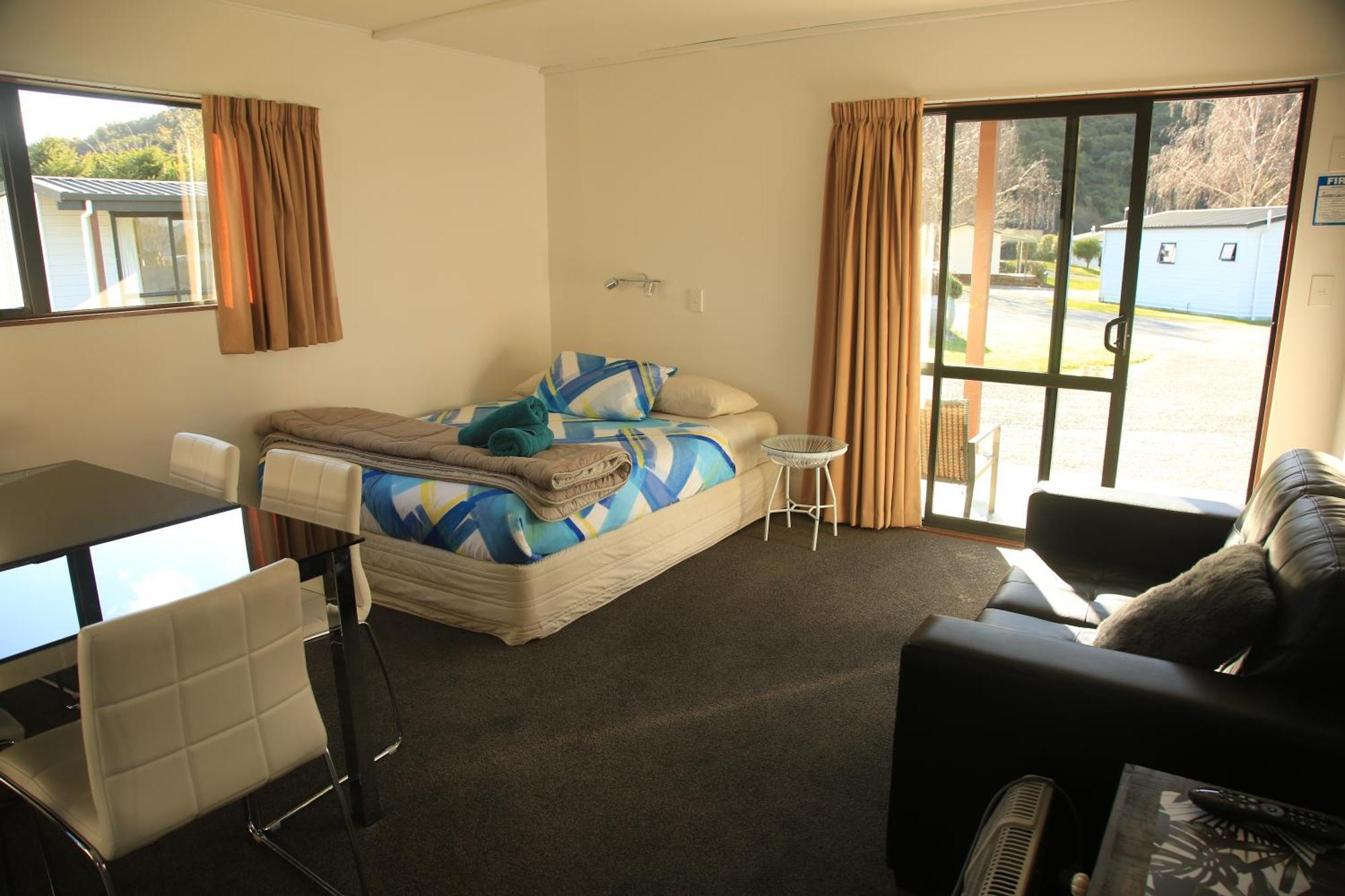 Parklands Marina Holiday Park Picton Esterno foto